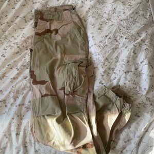 UO Camo Cargo pants